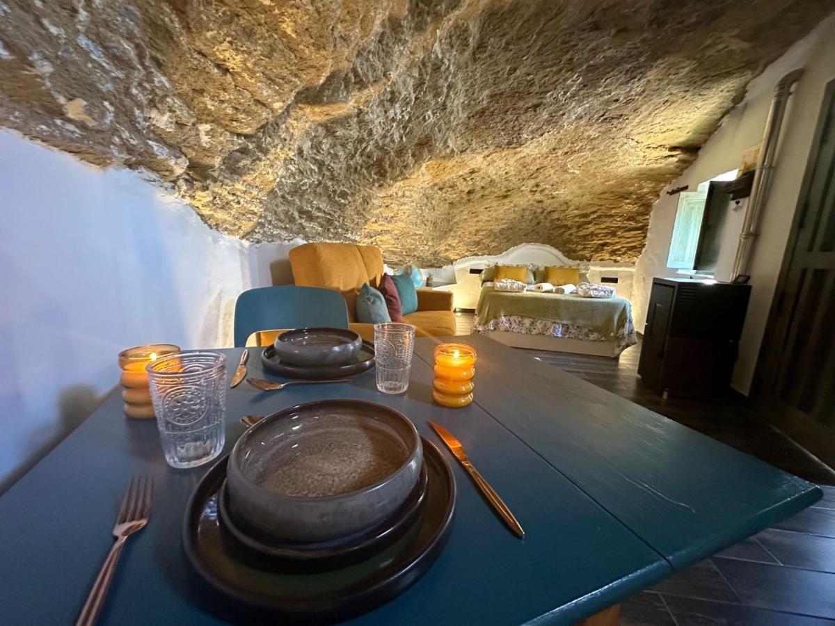 Tajito Romano Setenil De Las Bodegas Exterior foto